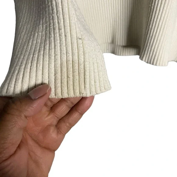 Zara Women's Cream/Navy Striped Sweater - Picture 7 of 8